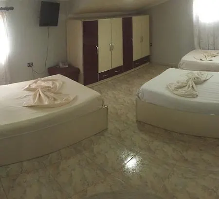 Hotel 7777