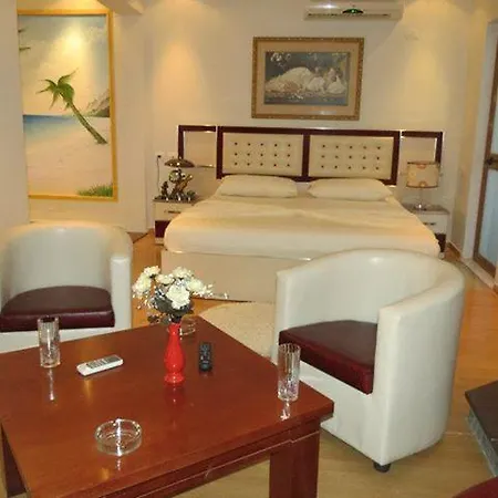 Hotel 7777 Hotel 3*