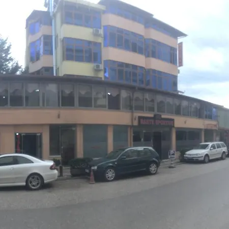 Hotel 7777 3* ティラナ