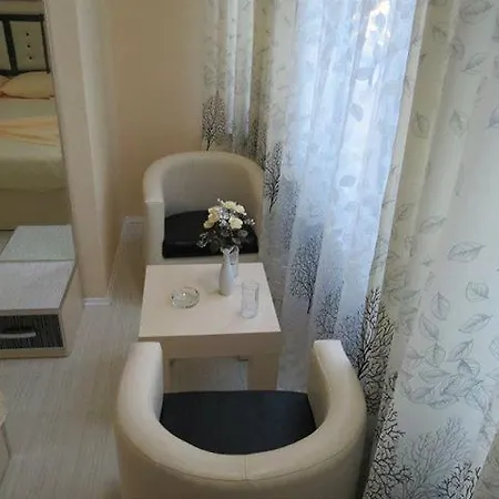 ホテル Hotel 7777