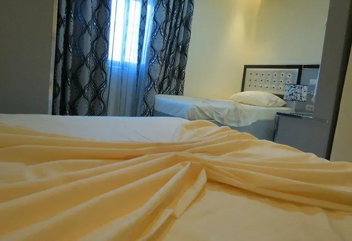 Hotel 7777 ホテル